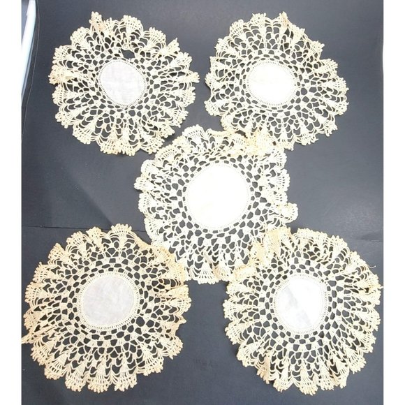 Round Doillies Set of 5 Handmade Cream Vintage Textiles Decor Cr151 - Picture 1 of 7